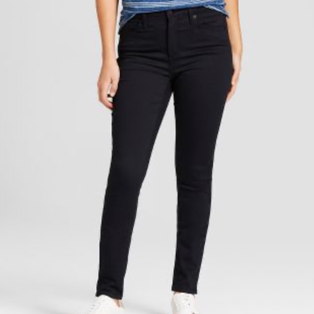 18/34-Short | High-Rise Skinny Jeans